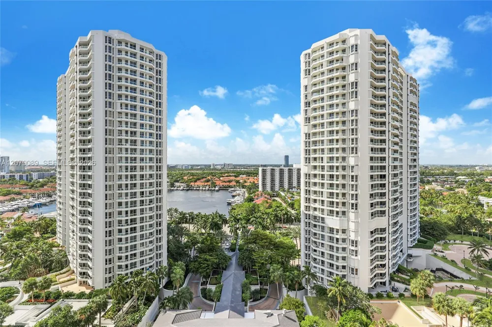 21150 Point Pl #3004 Aventura, FL 33180