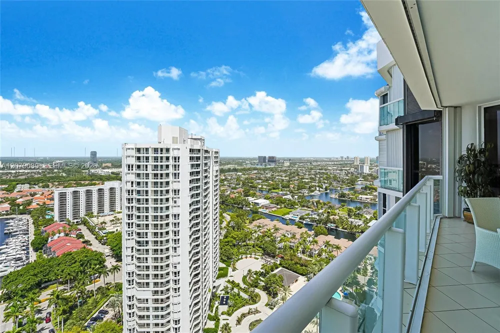 21150 Point Pl #3004 Aventura, FL 33180