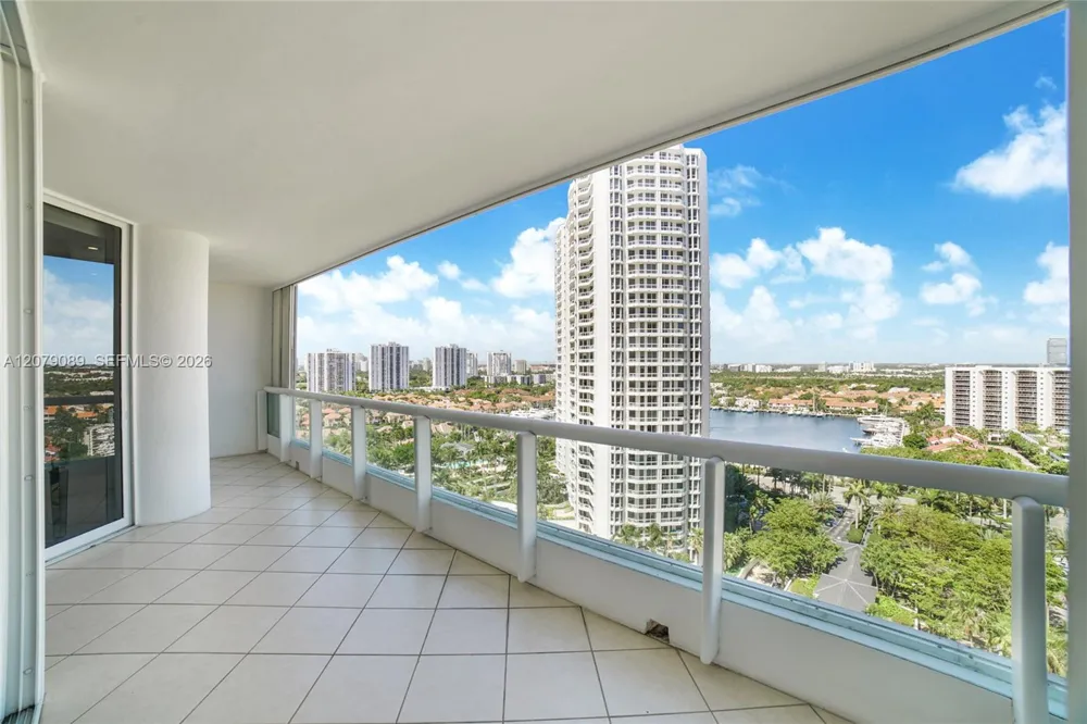 21150 Point Pl #3004 Aventura, FL 33180