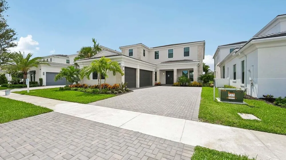 13267 ARTISAN CIRCLE Palm Beach Gardens, FL 33418