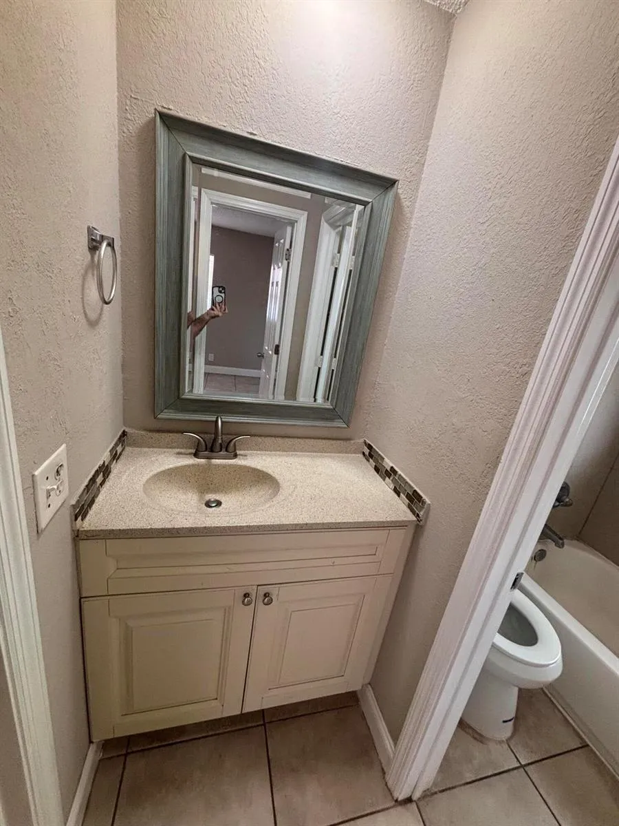 1550 NW 15TH STREET #8 Boca Raton, FL 33486