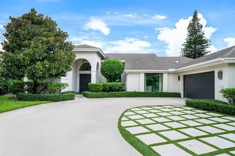 1860 Lynton Circle