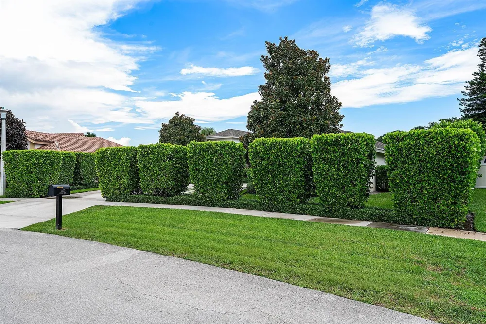 1860 Lynton Circle Wellington, FL 33414