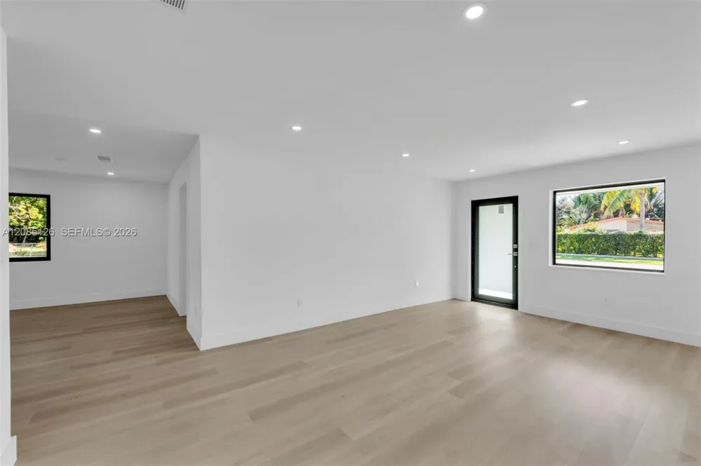 1597 NE 143rd St #1595 North Miami, FL 33161