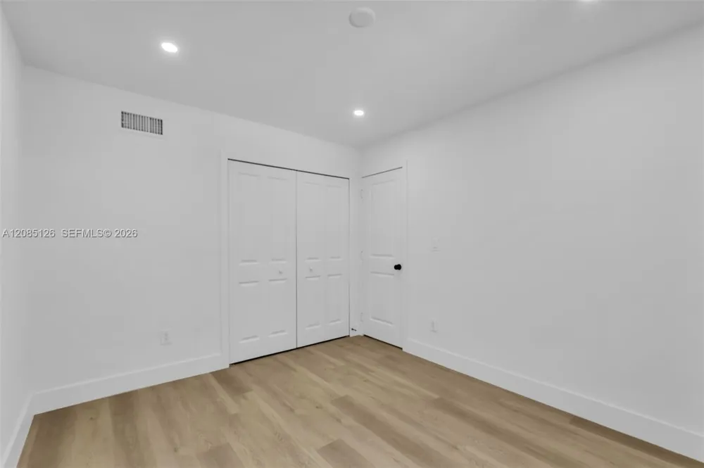 1597 NE 143rd St #1595 North Miami, FL 33161