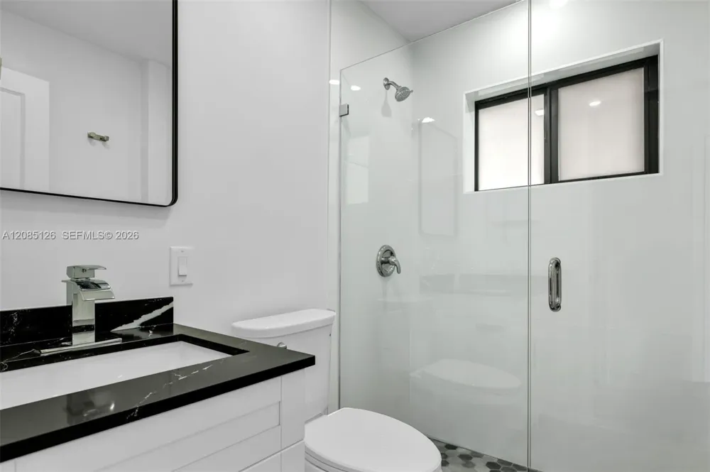 1597 NE 143rd St #1595 North Miami, FL 33161