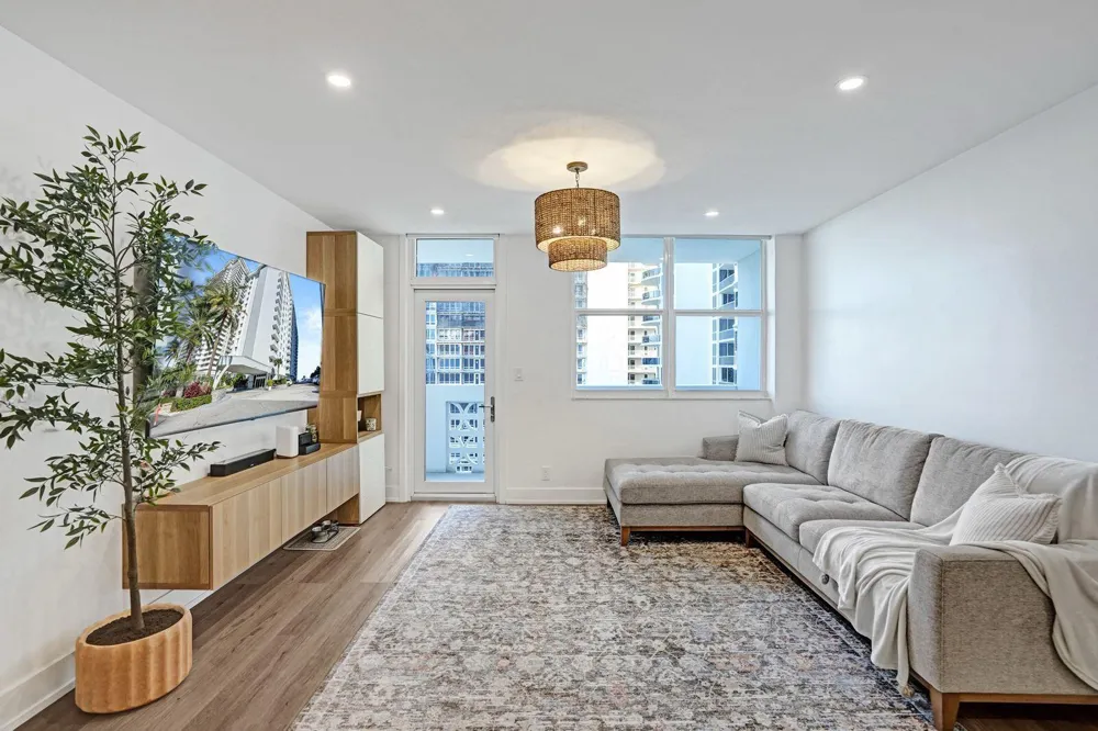 4250 GALT OCEAN DRIVE #9M Fort Lauderdale, FL 33308