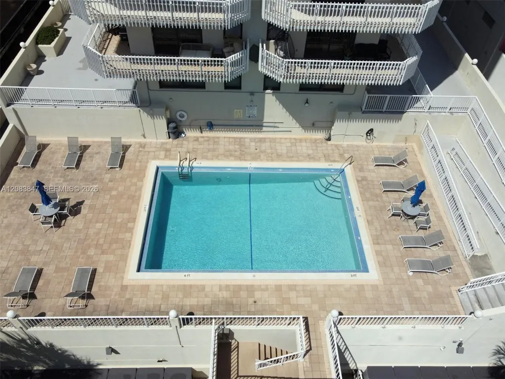 6061 Collins Ave #23B Miami Beach, FL 33140
