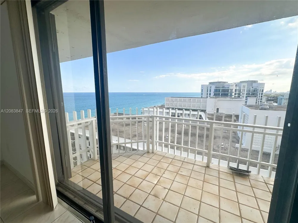 6061 Collins Ave #23B Miami Beach, FL 33140