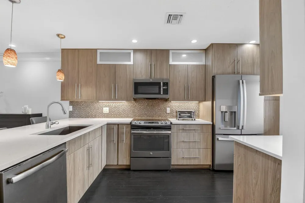 4290 DESTE COURT #303 Lake Worth, FL 33467