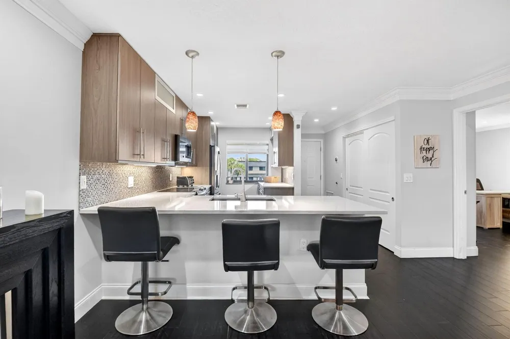 4290 DESTE COURT #303 Lake Worth, FL 33467