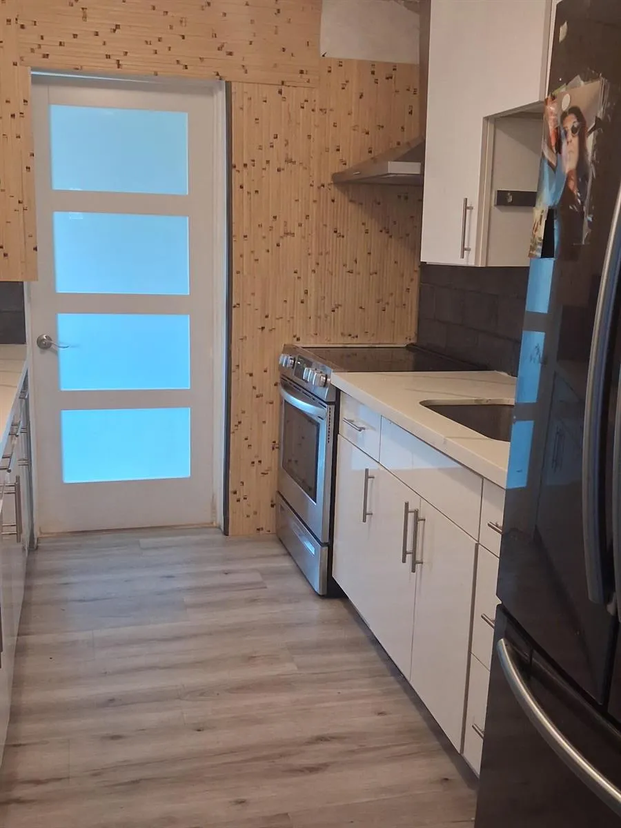 2574 NE 14TH TERRACE Pompano Beach, FL 33064