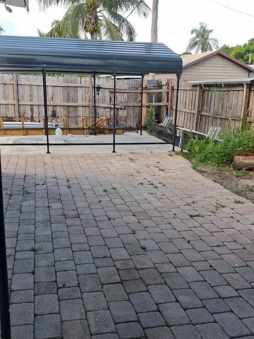 2574 NE 14TH TERRACE Pompano Beach, FL 33064