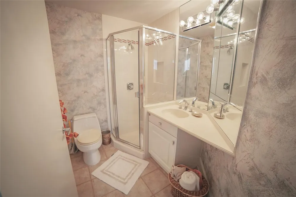 3040 GRAND BAY BOULEVARD #292 Longboat Key, FL 34228