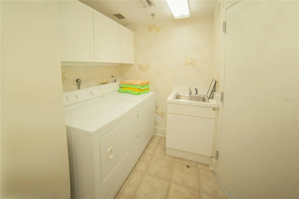 3040 GRAND BAY BOULEVARD #292 Longboat Key, FL 34228