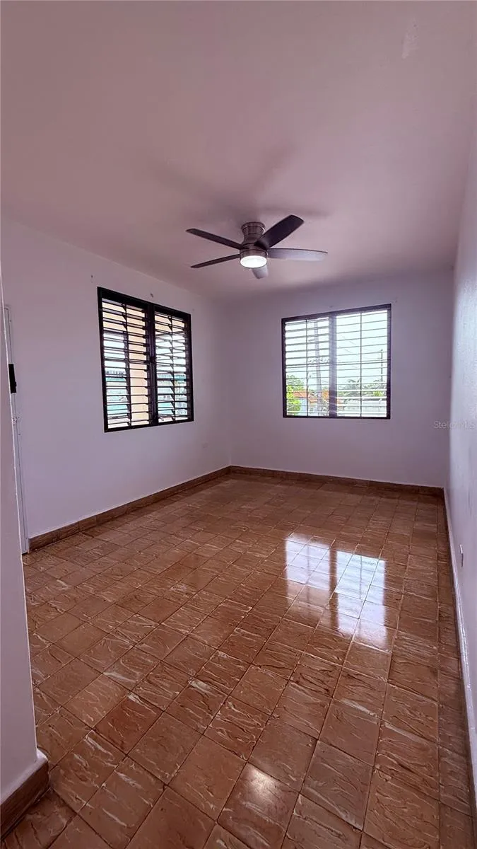67 APT. 5 PH URB. GARCIA UBARRI San Juan, PR 00925