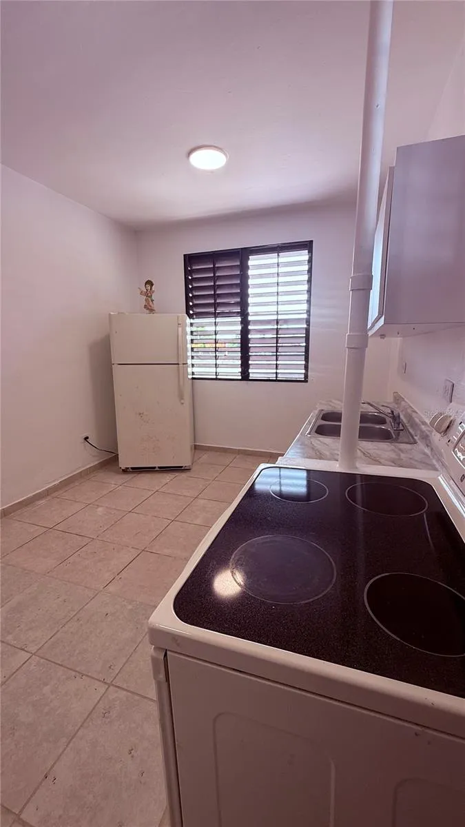 67 APT. 5 PH URB. GARCIA UBARRI San Juan, PR 00925