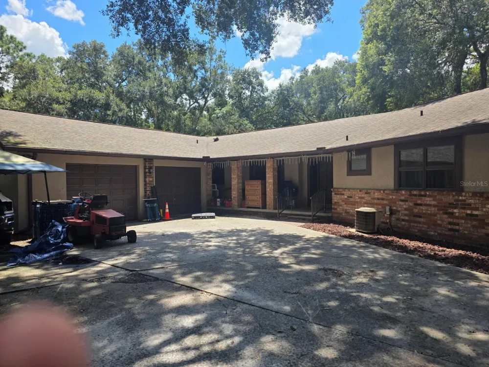 10576 S US HIGHWAY 301 Webster, FL 33597
