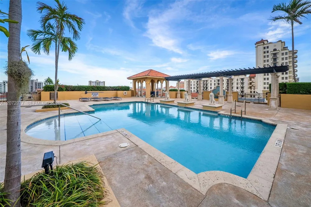 1607 Ponce De Leon Blvd #9B Coral Gables, FL 33134