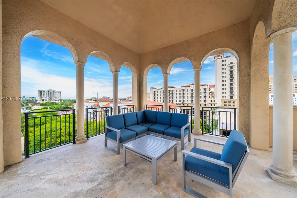 1607 Ponce De Leon Blvd #9B Coral Gables, FL 33134