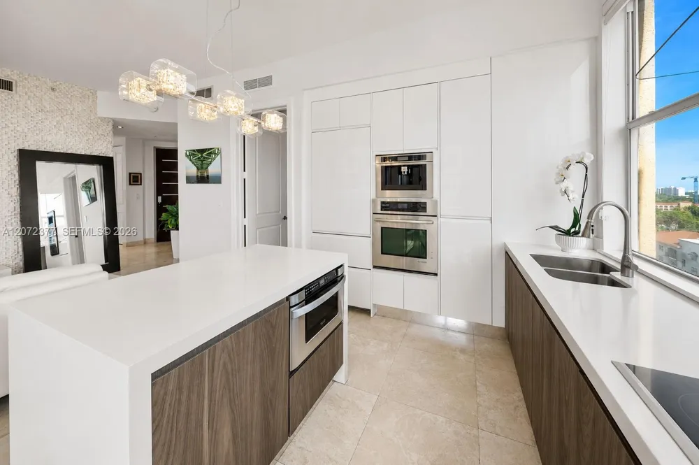 1607 Ponce De Leon Blvd #9B Coral Gables, FL 33134