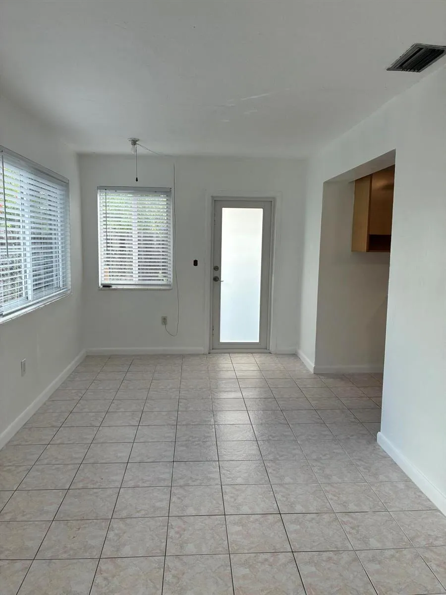 8361 NW 24th Place Sunrise, FL 33322