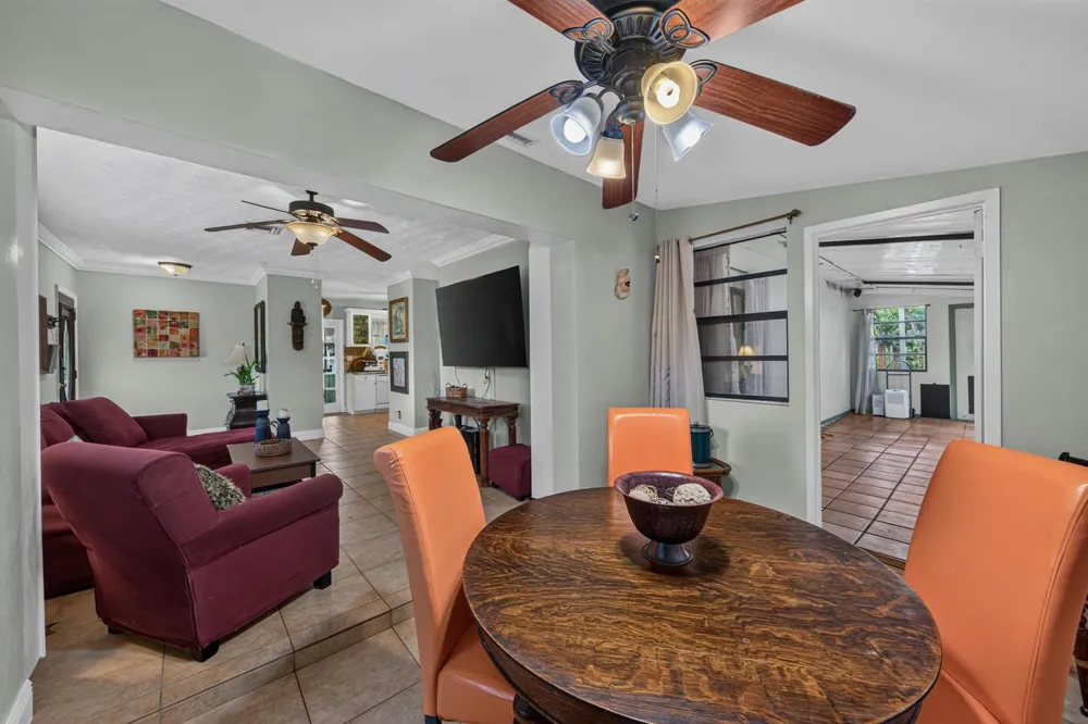 1712 NE 16th Avenue Fort Lauderdale, FL 33305