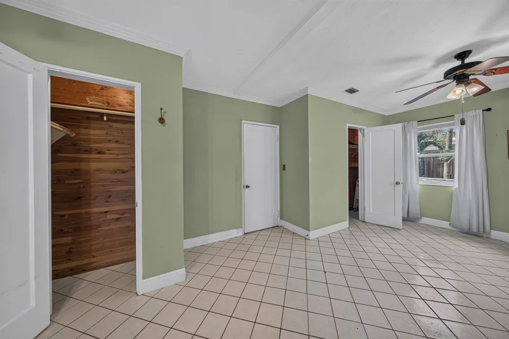 1712 NE 16th Avenue Fort Lauderdale, FL 33305
