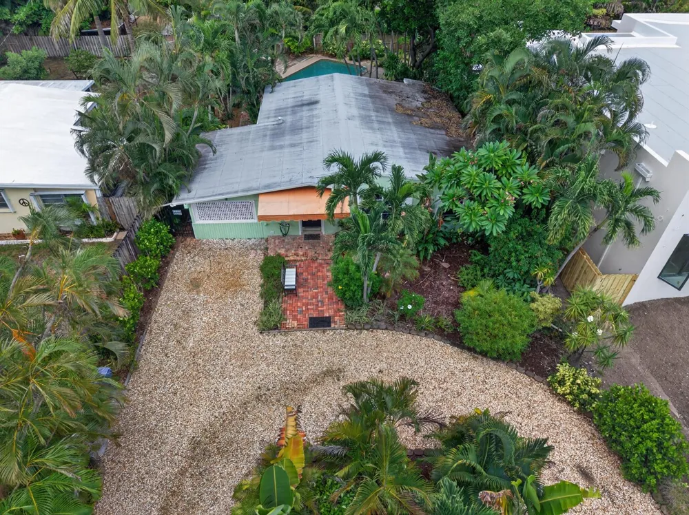 1712 NE 16th Avenue Fort Lauderdale, FL 33305