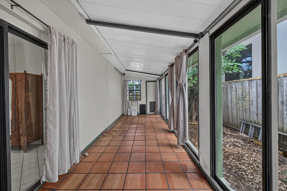 1712 NE 16th Avenue Fort Lauderdale, FL 33305