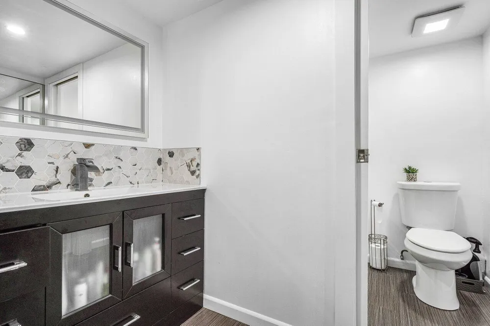 6121 Balboa Circle #103 Boca Raton, FL 33433