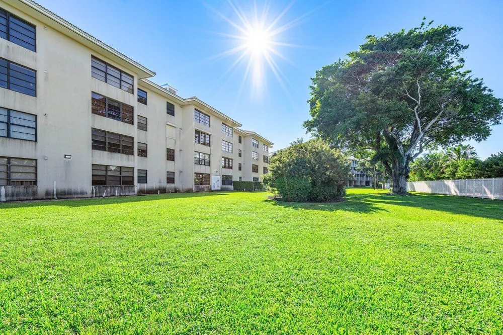 6121 Balboa Circle #103 Boca Raton, FL 33433