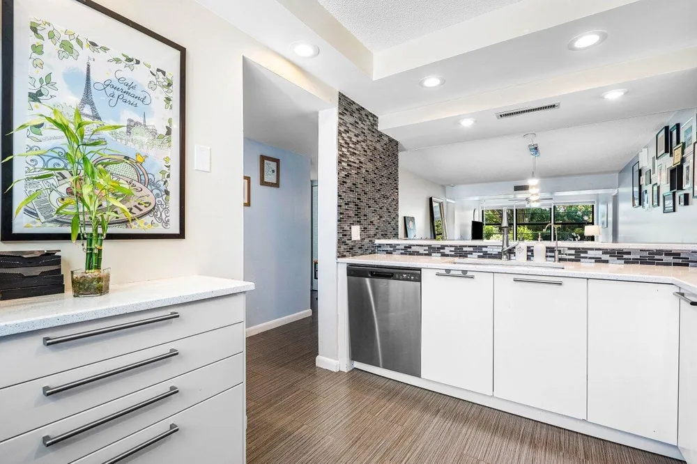 6121 Balboa Circle #103 Boca Raton, FL 33433