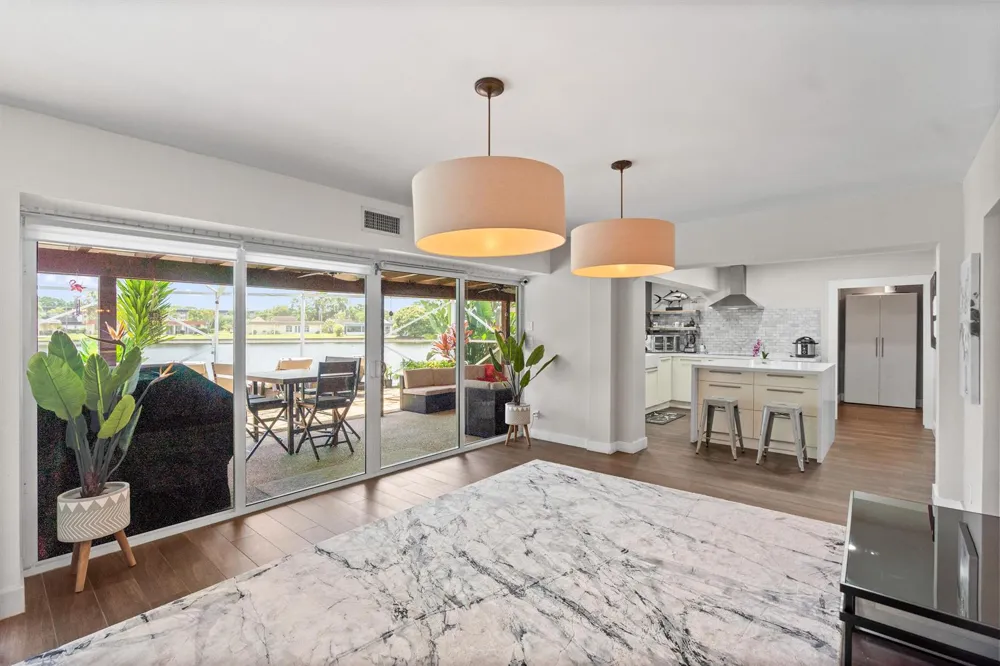 6106 ROYAL POINCIANA LANE Tamarac, FL 33319