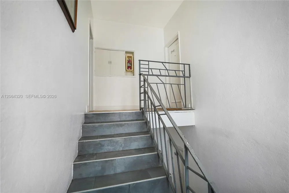 320 80th St #14 Miami Beach, FL 33141