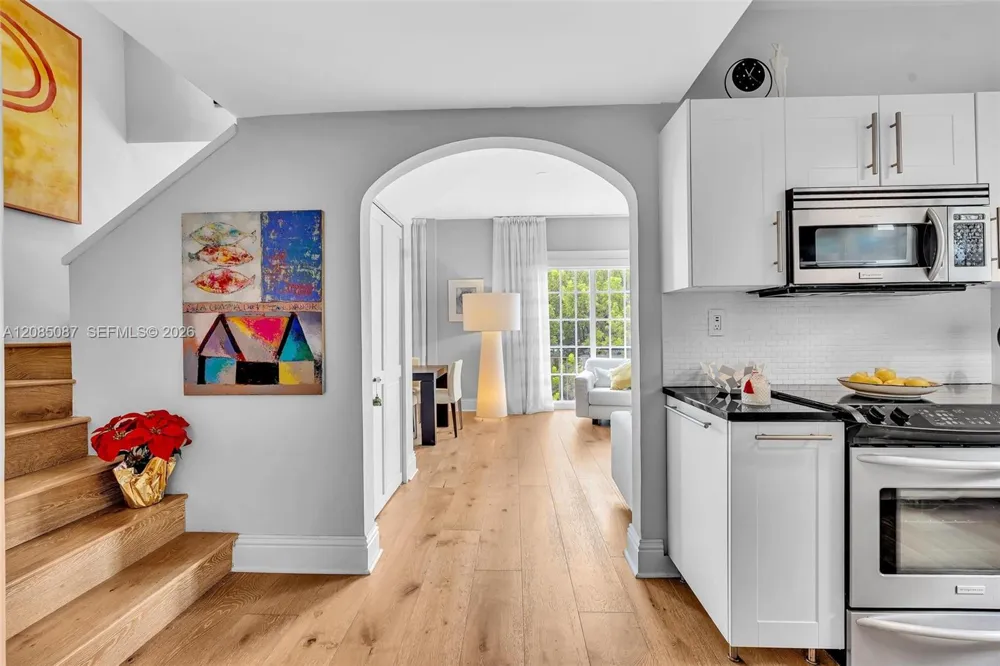 536 14th St #307 Miami Beach, FL 33139