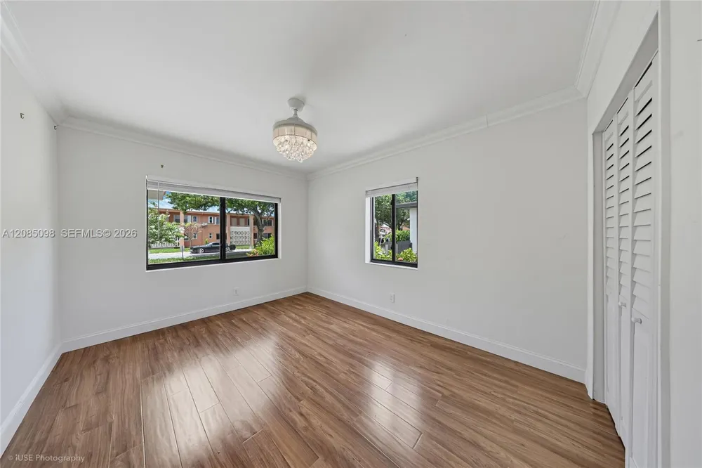 3640 SW 11th St Miami, FL 33135