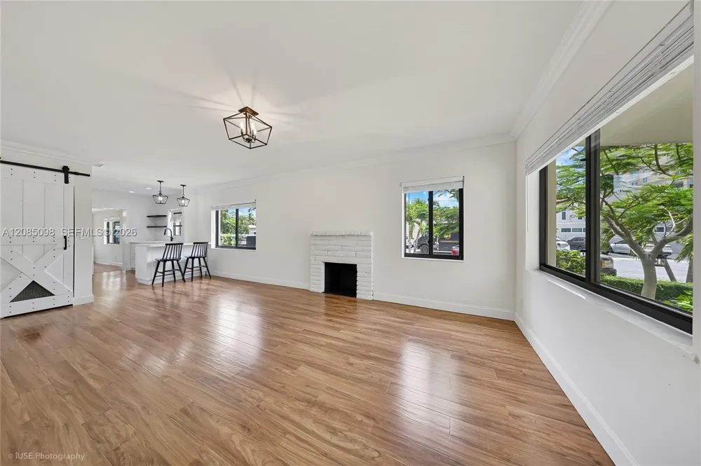 3640 SW 11th St Miami, FL 33135