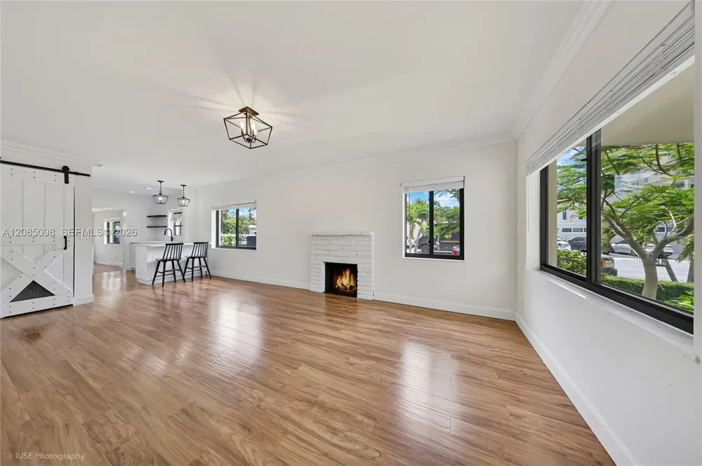 3640 SW 11th St Miami, FL 33135