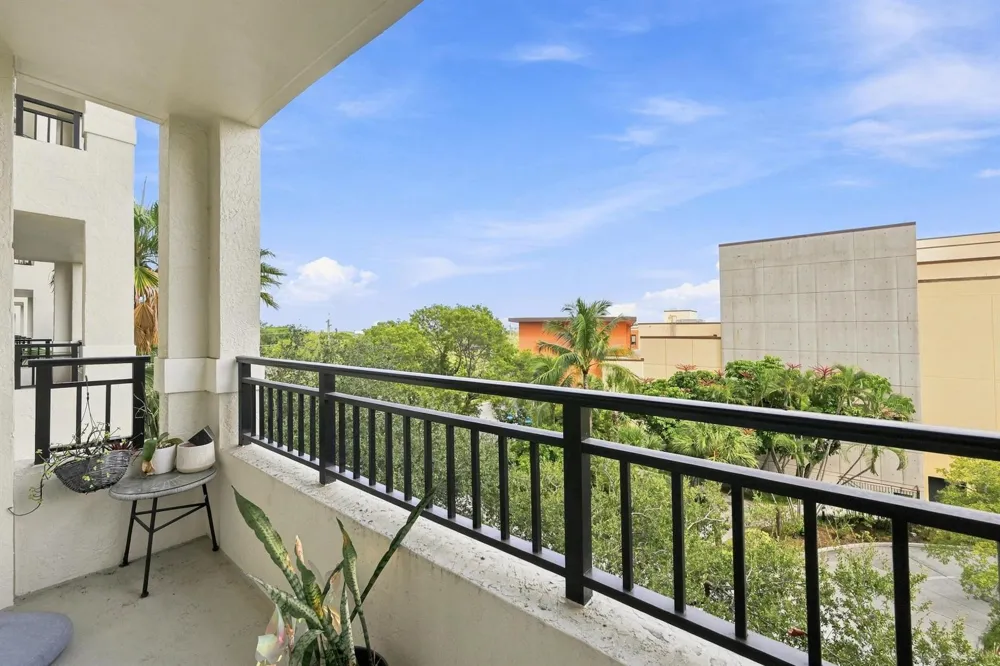 610 W Las Olas Boulevard #416N Fort Lauderdale, FL 33312