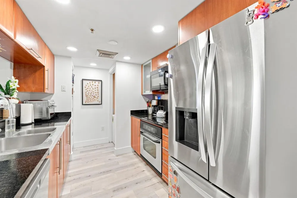 610 W Las Olas Boulevard #416N Fort Lauderdale, FL 33312