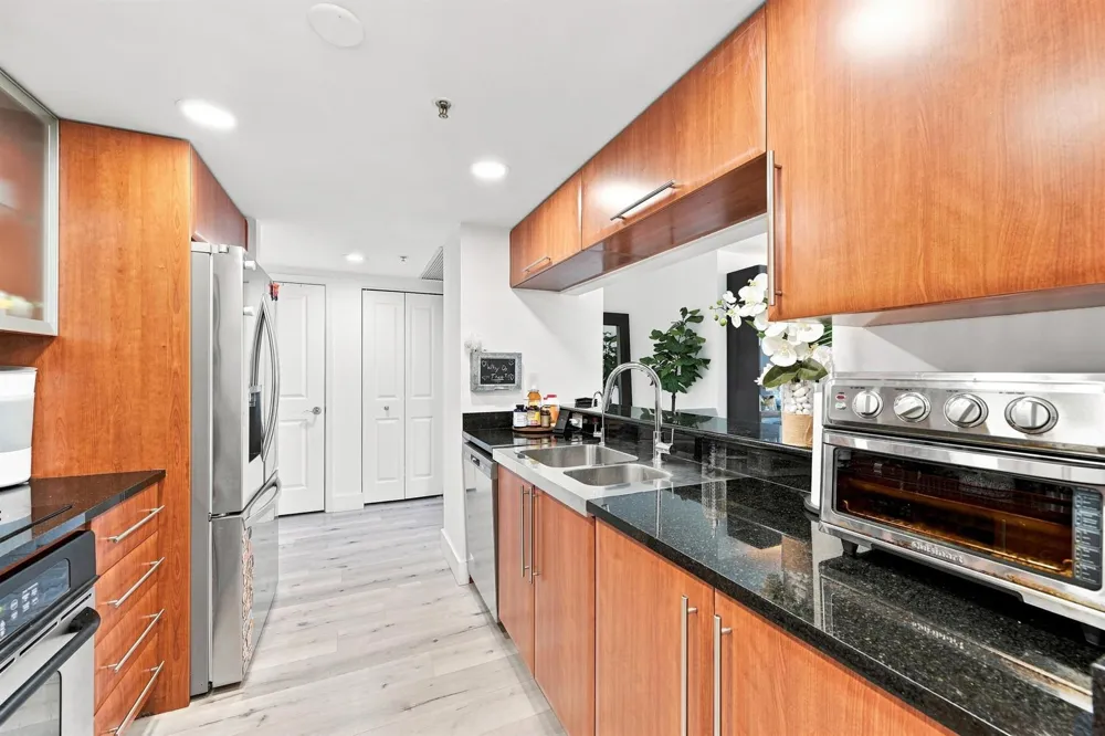610 W Las Olas Boulevard #416N Fort Lauderdale, FL 33312