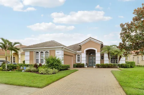 8618 Tompson Point Road