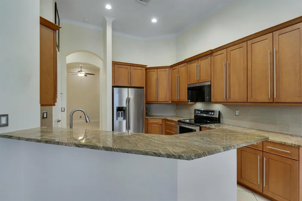 8618 Tompson Point Road Port St. Lucie, FL 34986
