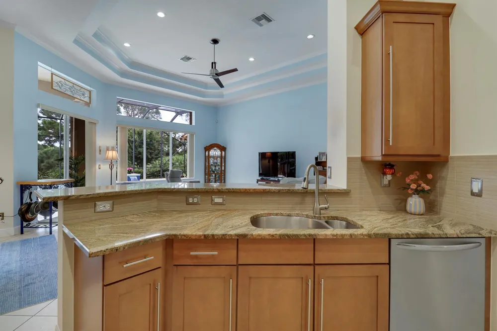 8618 Tompson Point Road Port St. Lucie, FL 34986
