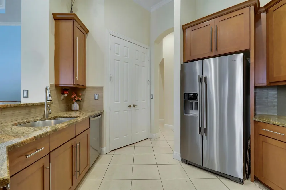 8618 Tompson Point Road Port St. Lucie, FL 34986