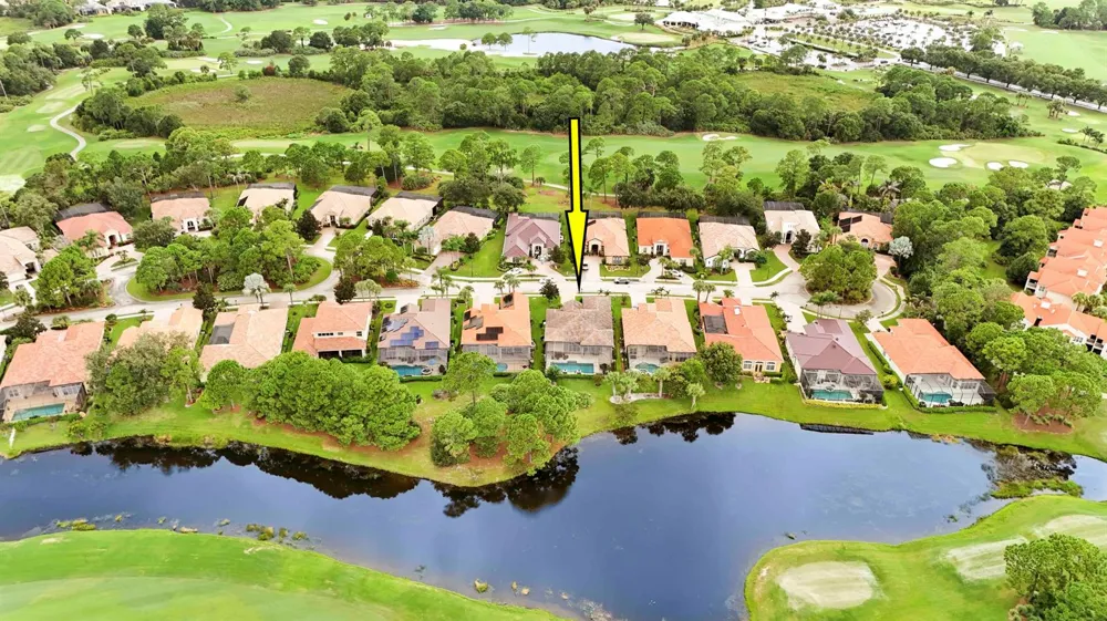 8618 Tompson Point Road Port St. Lucie, FL 34986