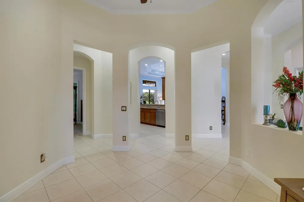 8618 Tompson Point Road Port St. Lucie, FL 34986