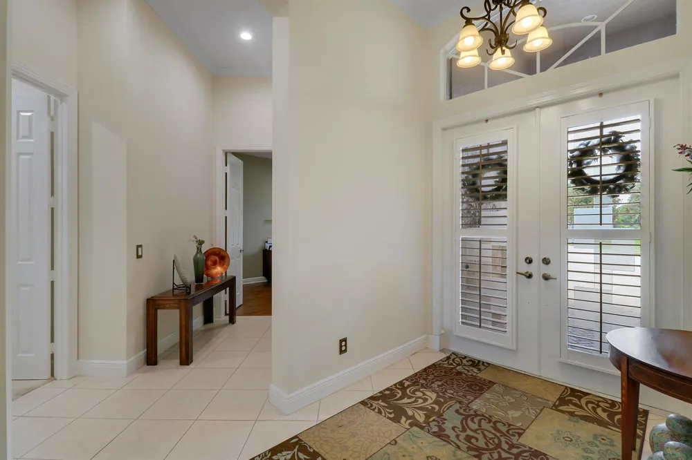8618 Tompson Point Road Port St. Lucie, FL 34986