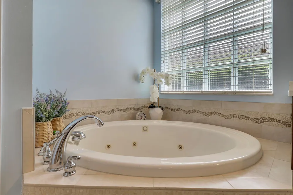 8618 Tompson Point Road Port St. Lucie, FL 34986
